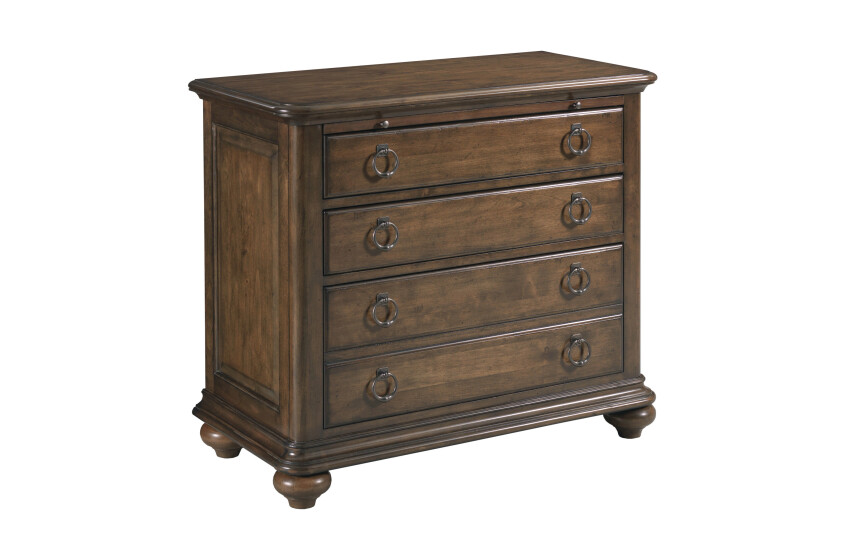 WITHAM BACHELOR'S CHEST 473