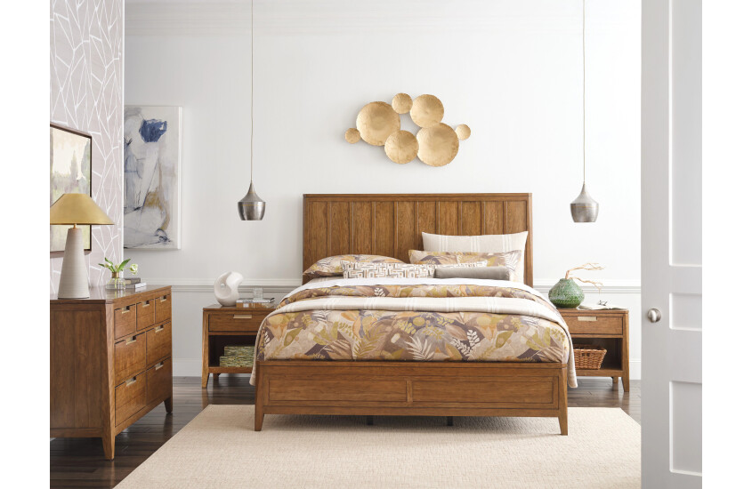 LINEAGE KING PANEL BED - COMPLETE Room