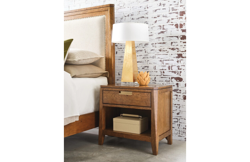 SCALE NIGHTSTAND Room